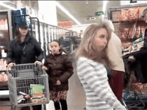 flashing gifs|Flashing in the store [GIF] .